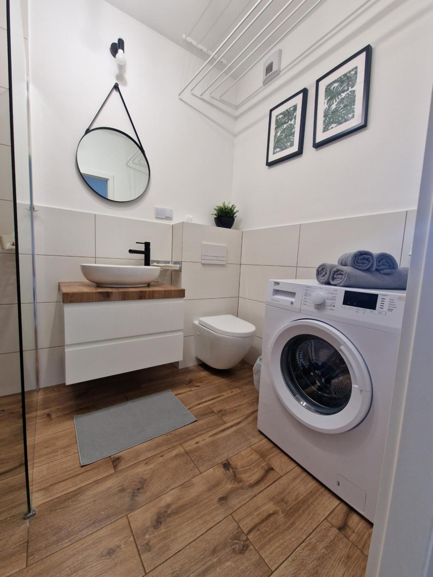 60 - Apartamenty Siedlce - Nowy Apartament W Centrum Przy Ul 3 Maja 51A Ngoại thất bức ảnh